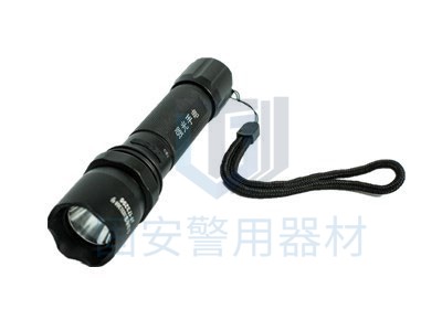 單警強(qiáng)光手電