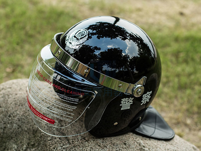 靖江固安:你了解警用防暴頭盔的材料嗎？